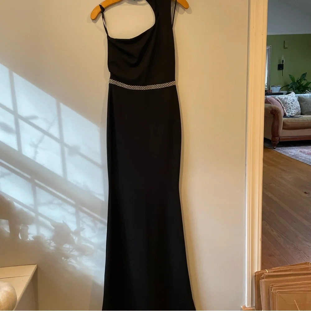 NWT Windsor Black One Shoulder long Dress - Picture 1 of 11